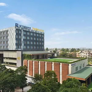 https://wyndham-chandigarh-mohali.shimlahotels.net