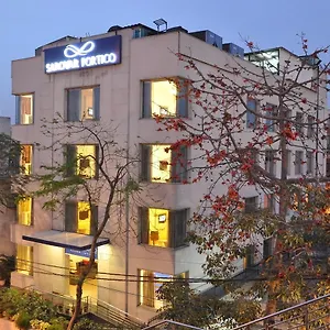 https://sarovar-portico-naraina.top-gurgaonhotels.com
