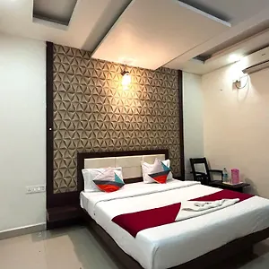 Hotel Aj Palace, Mysore